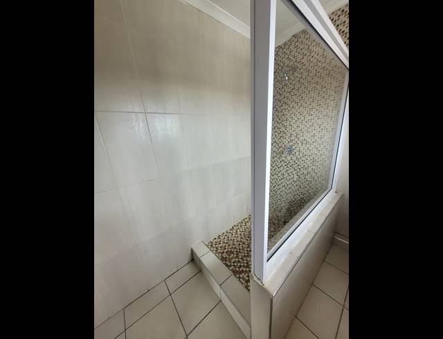 4 BEDROOM HOUSE FOR SALE IN MONTFORD